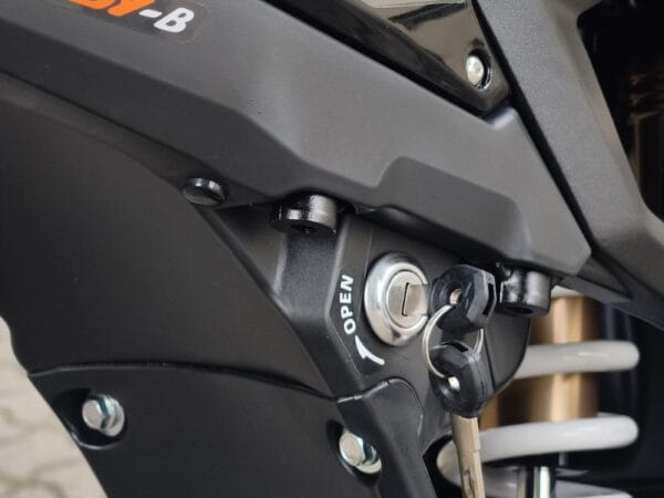Surron Ultra Bee T 2025 - Image 17